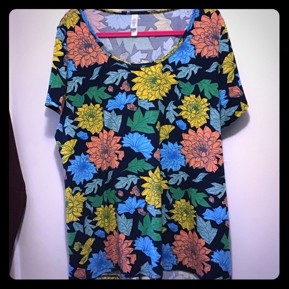 LuLaRoe Tops - 3X LuLaRoe Classic Tee
